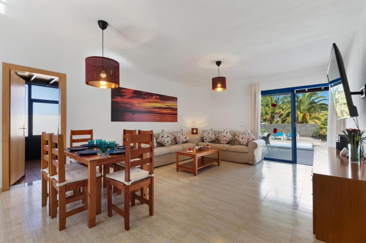 Villa Soleada - Vipvipvillas Плайя-Бланка Екстер'єр фото