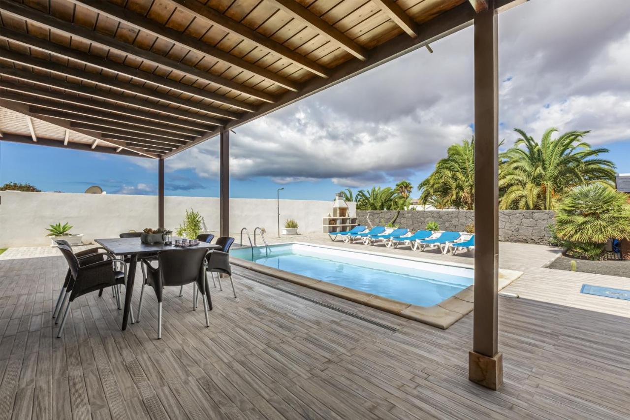 Villa Soleada - Vipvipvillas Плайя-Бланка Екстер'єр фото